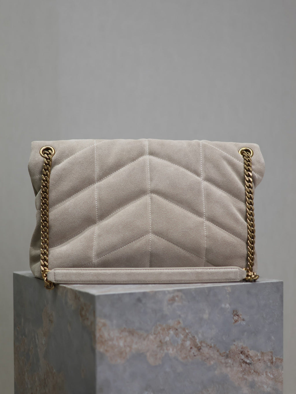 YSL 25S LOULOU PUFFER GM 35 IN SMOKEY TAUPE SUEDE GOLD HARDWRE